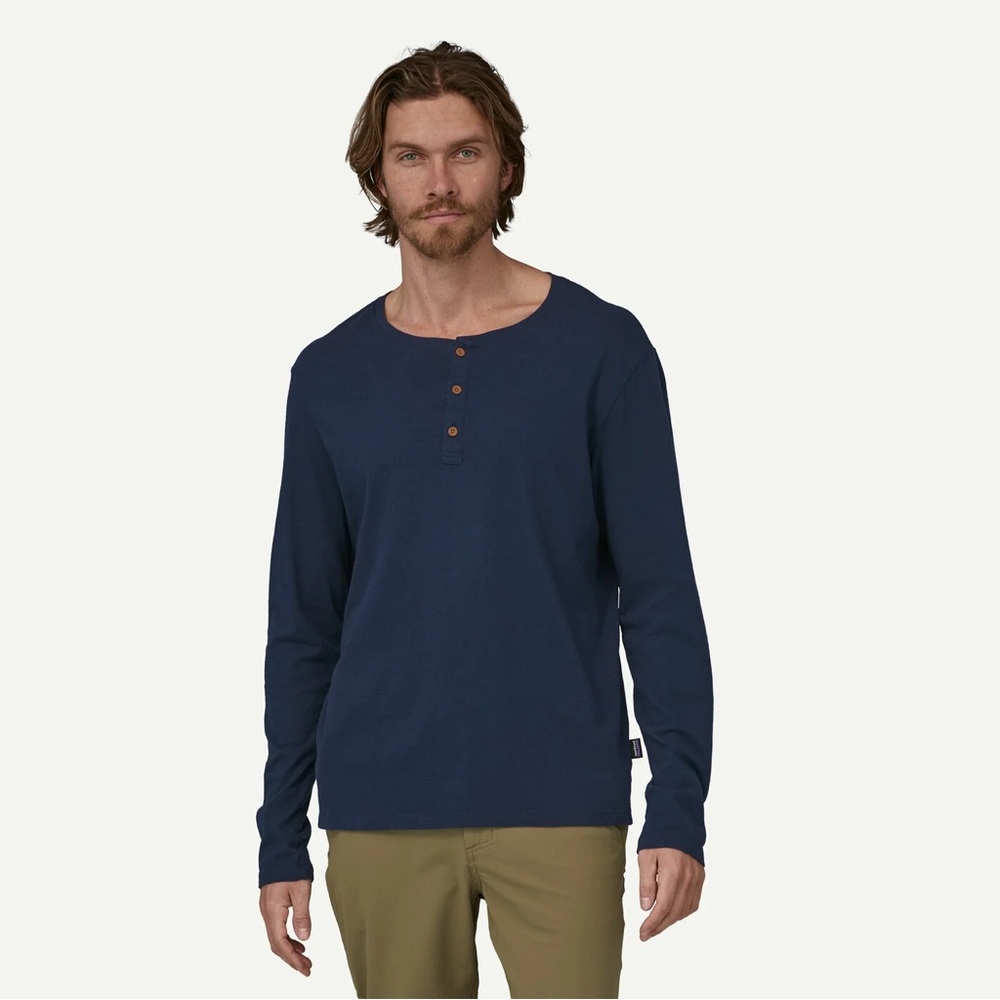 Patagonia Men's Long-Sleeved Daily Henley Size Medium Navy Organic Cotton Gorp